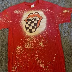 Women’s Red Shirt! ❣️❣️